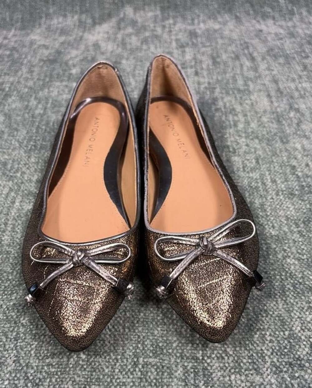 Antonio Melani Metallic Bronze Pointed Toe Bow Ballet Flats Size 6